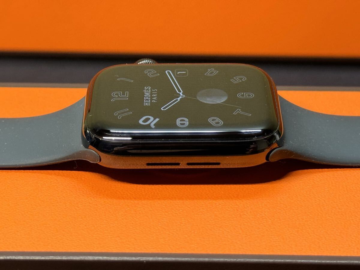 ☆即決 美品 バッテリー97％ Apple Watch series5 HERMES 44mm ブラック ステンレス 本体 アップルウォッチ エルメス 黒 GPS+Cellular 828_画像6