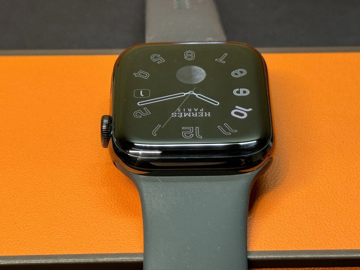 ☆即決 美品 バッテリー97％ Apple Watch series5 HERMES 44mm ブラック ステンレス 本体 アップルウォッチ エルメス 黒 GPS+Cellular 828_画像5