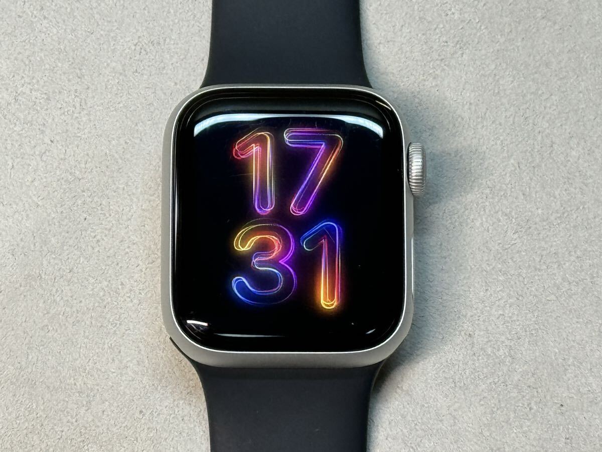 ☆即決 美品 バッテリー100% Apple Watch SE2 40mm シルバーアルミニウム アップルウォッチ GPS+Cellularモデル 953_画像1