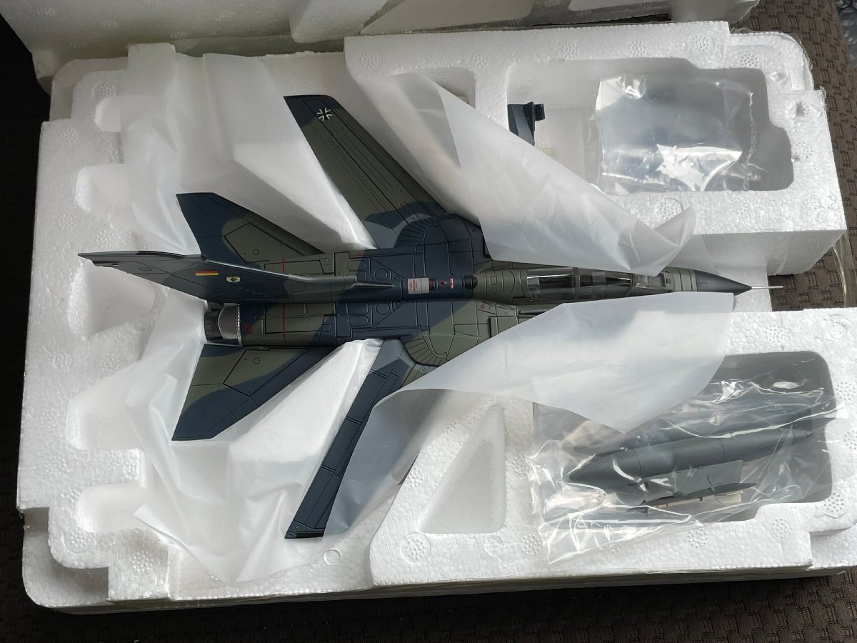 ホビーマスター　1/72　トルネード　IDSドイツ連邦海軍　第2海軍航空団　HA6706　used 良品_画像3