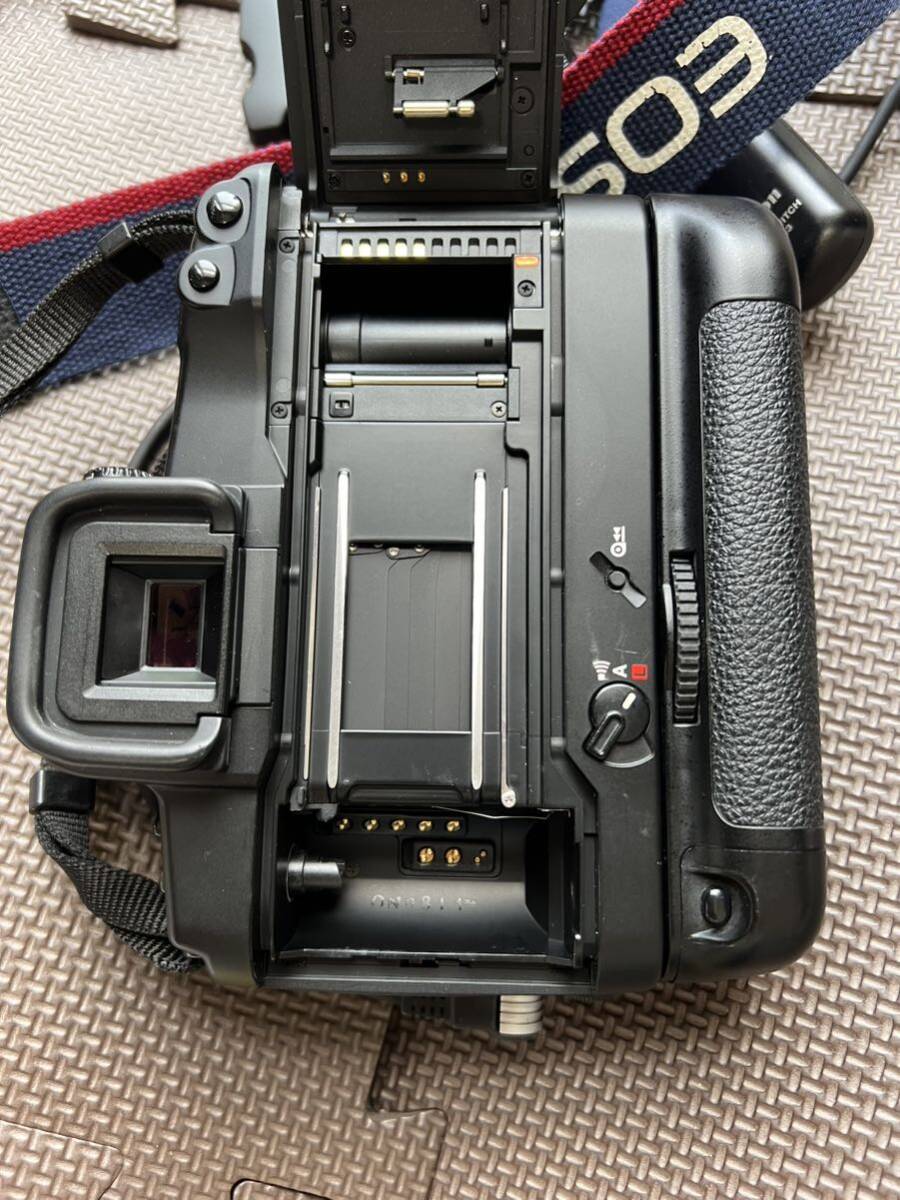 Canon EOS 3 フィルムカメラ本体、BATTERY PACK BP-E1 、REMOTE SWITCH RS-80N3、OFF-CAMERA SHOE CORD 2 、セット 中古品の画像7