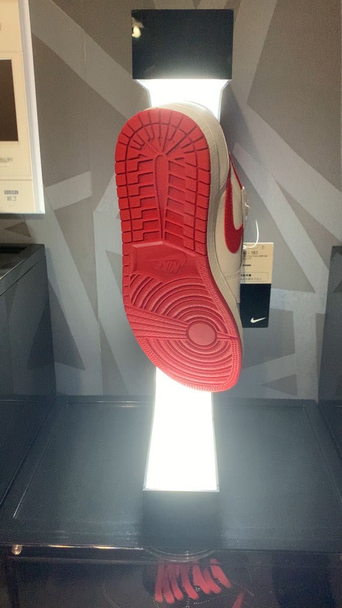 Nike Air Jordan 1 Retro Low OG "White and University Red"