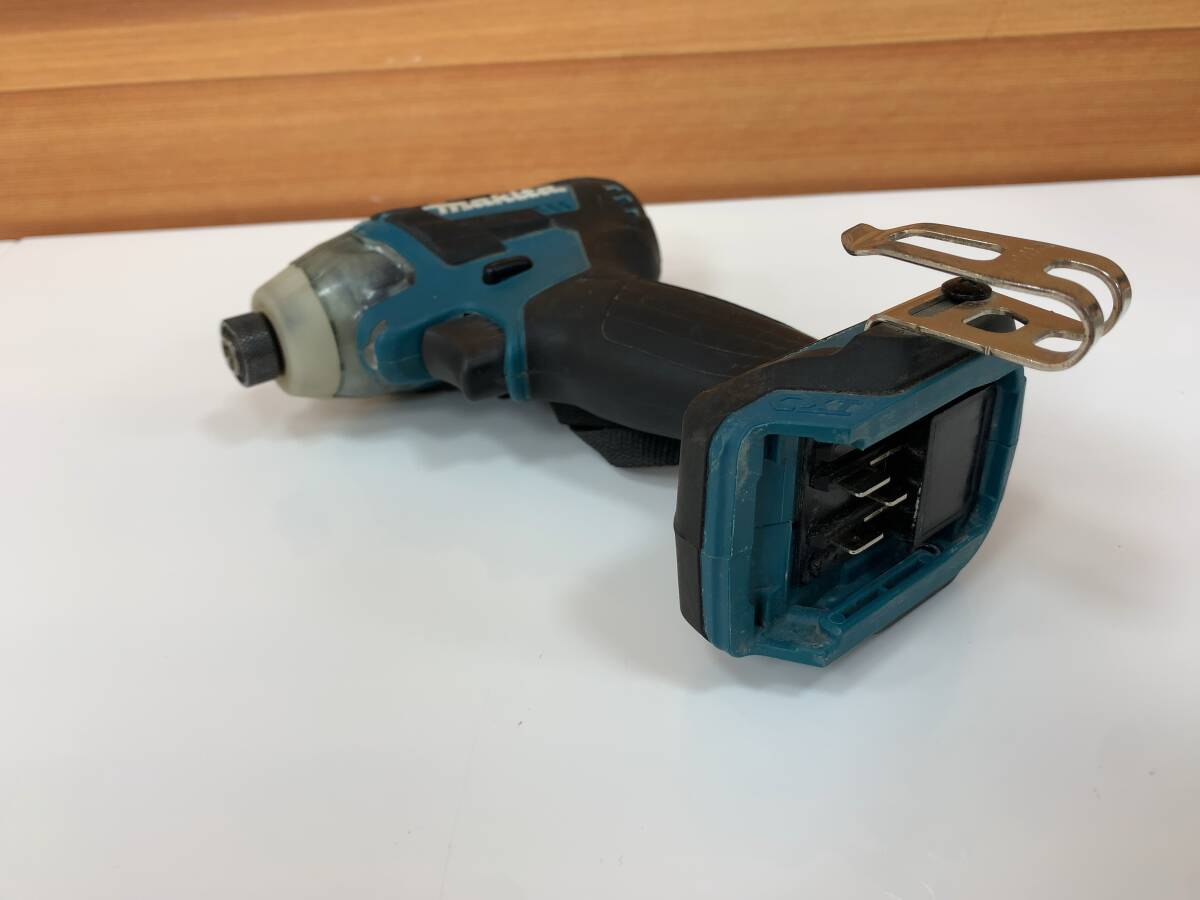 【中古品】マキタ インパクトドライバ バッテリー 付 BL1015 makita 電動 工具 コードレス_画像2