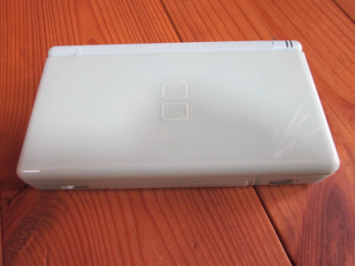 Nitendo・DS Lite・通常作動品・箱付き・付属品全部あり・アイスブルー_画像2