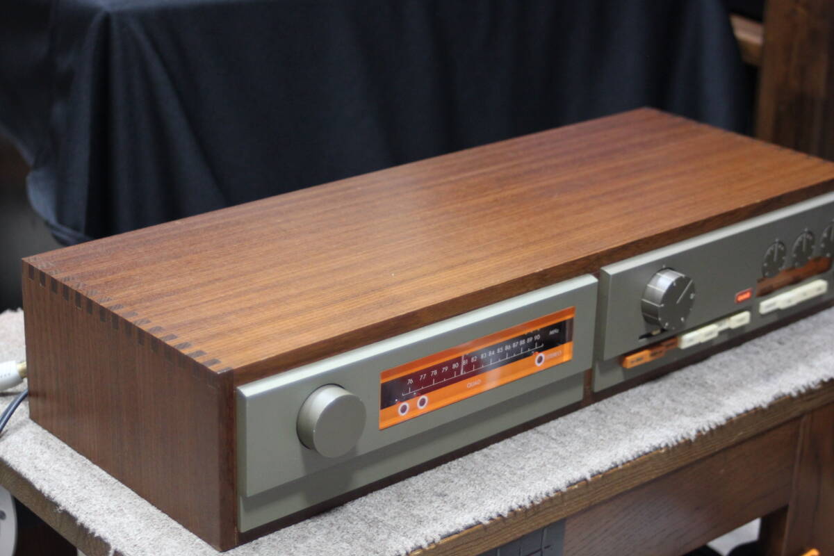 # beautiful goods * rare article QUAD 33 + FM3 control amplifier FM tuner 
