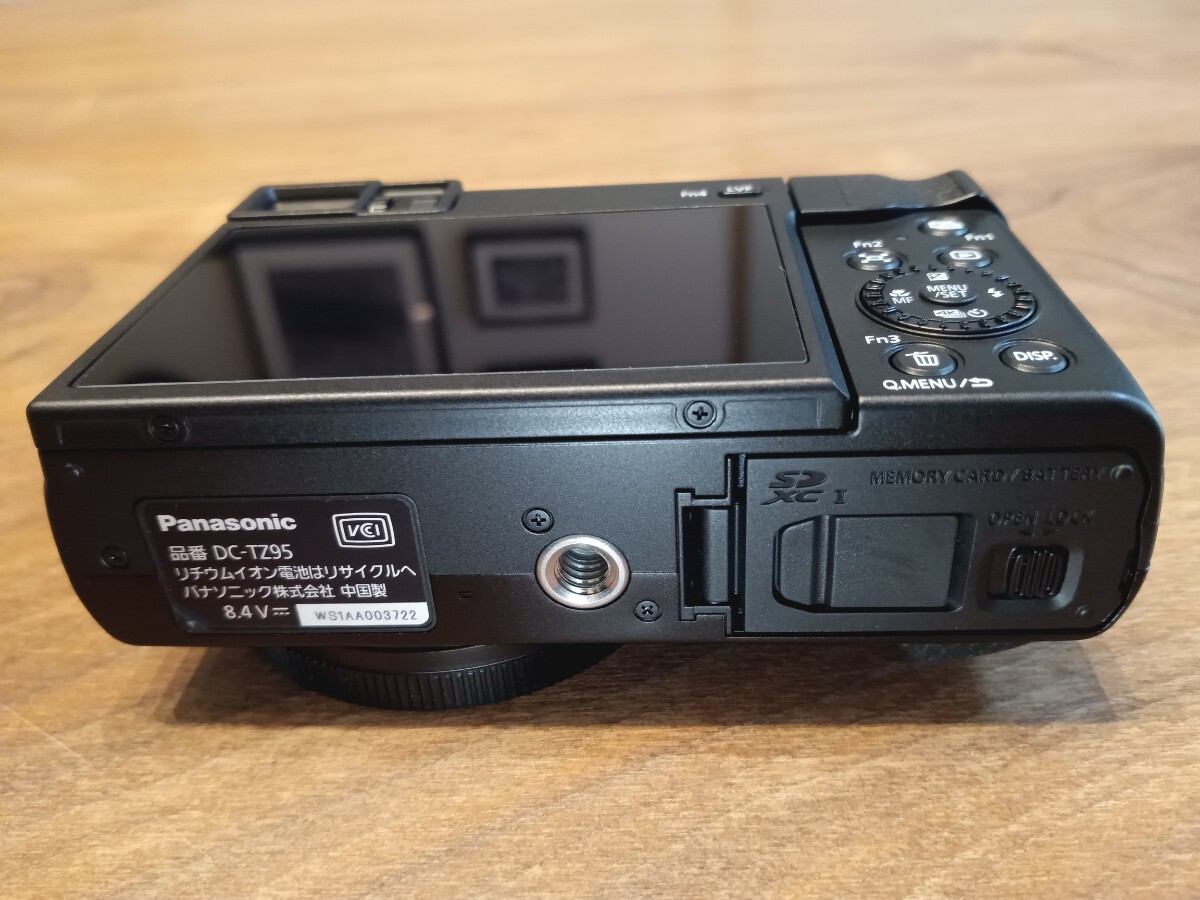 【本革カメラケース付き】使用僅かな未使用級 LUMIX DC-TZ95【取説+元箱付き】_画像5
