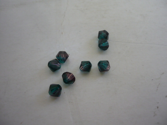 9079.未使用 チェコビーズ M.C.GLASS BEADS パープル×グリーン_画像2