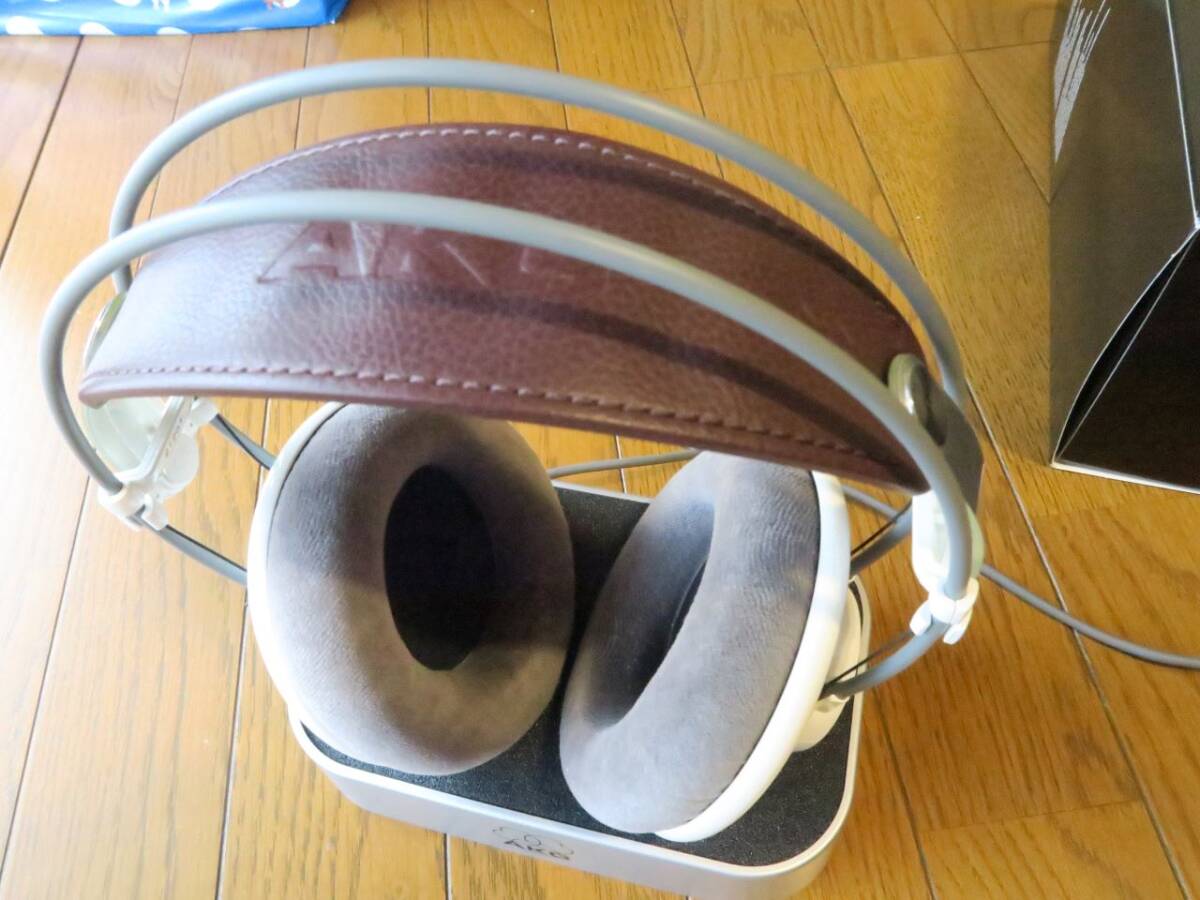 AKG открытый type наушники K701 оригинальная коробка есть 