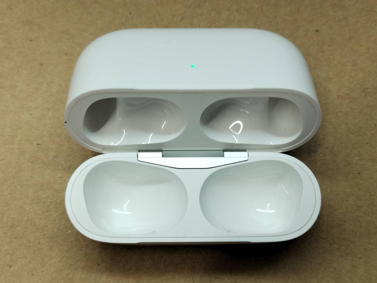 【USED】 P-① Apple 純正 Airpods Pro アップル エアーポッズ プロ 第1世代 充電ケース のみ A2190