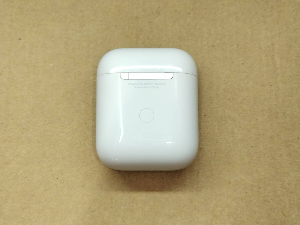 【USED】 NH2309 2W-② Apple 純正 Airpods アップル エアーポッズ 第2世代 ワイヤレス 充電ケースのみ A1938_画像2