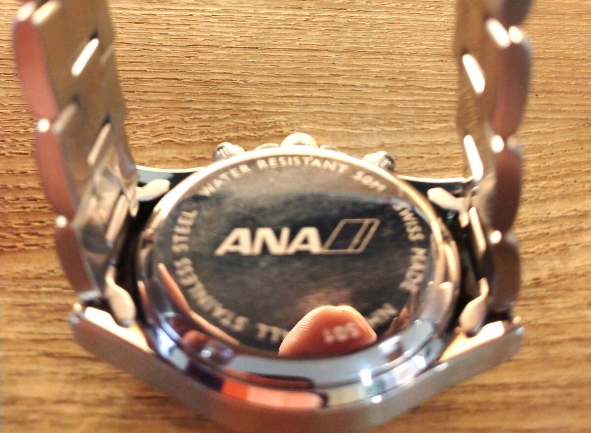 ANA 機内販売品 QZ NH-501 パイロットクロノグラフウォッチ 黒文字盤 メンズ腕時計 SWISS製の画像2