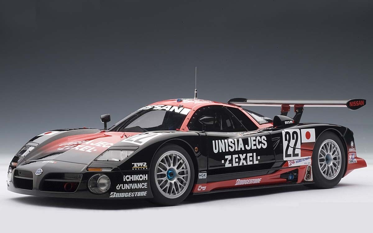 新品未展示 1/18 AUTOart オートアート NISSAN 日産 R390 GT1 1997年 ル・マン24時間 UNISIA JECS #22 パトレーゼ 鈴木亜久里 89777_画像1