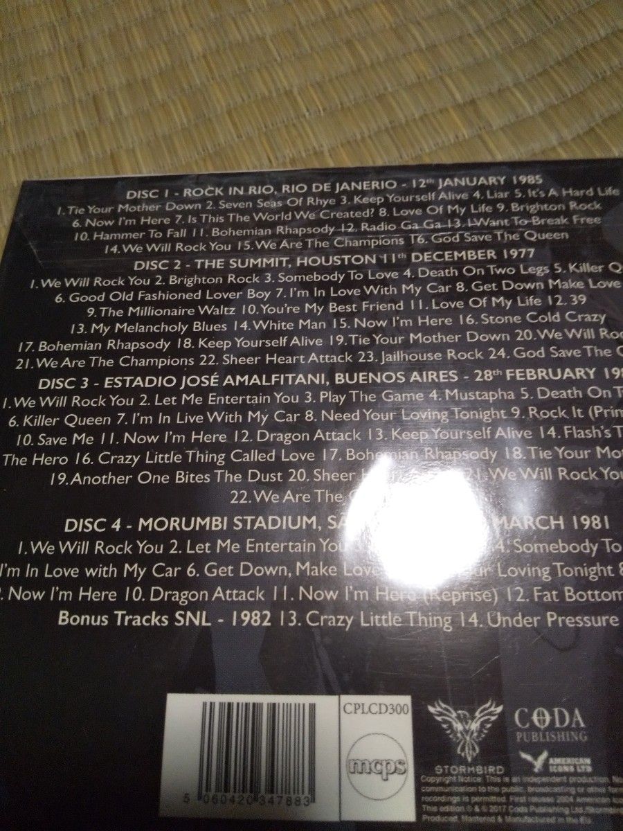 Queen　ザ　レジェンダリー　ブロードキャスト　ライブ　４枚組CD