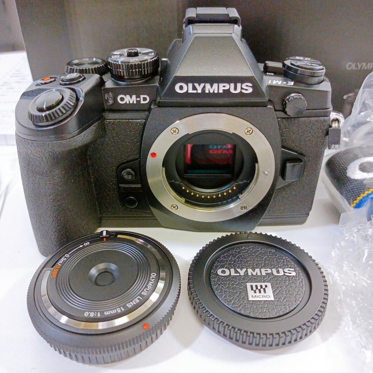 未使用 OLYMPUS オリンパス ミラーレス一眼カメラ OM-D E-M1 デジタル一眼 倉庫整理品_画像2