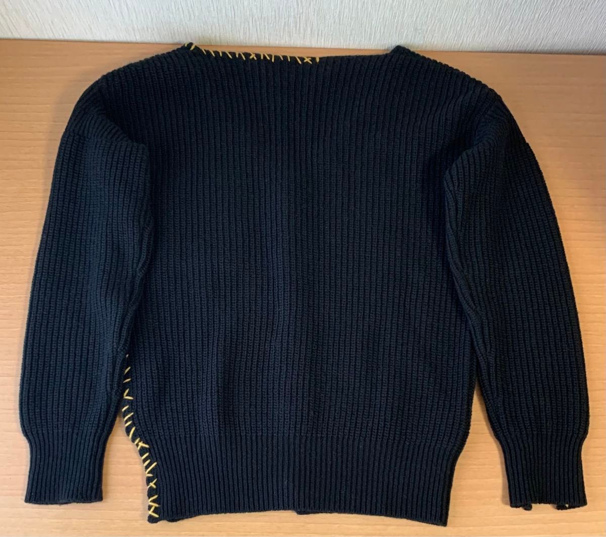 Marni マルニ カットオフ Vネック ステッチ カーディガン ニット Marni マルニ カットオフ Vネック ステッチ カーディガン ニット