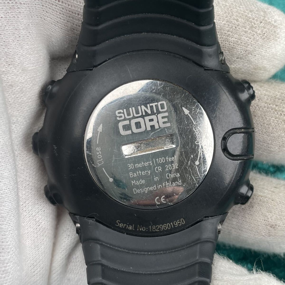 22 SUUNTO CORE スント コアー オールブラック アウトドアー スマートウォッチ デジタル QZの画像2