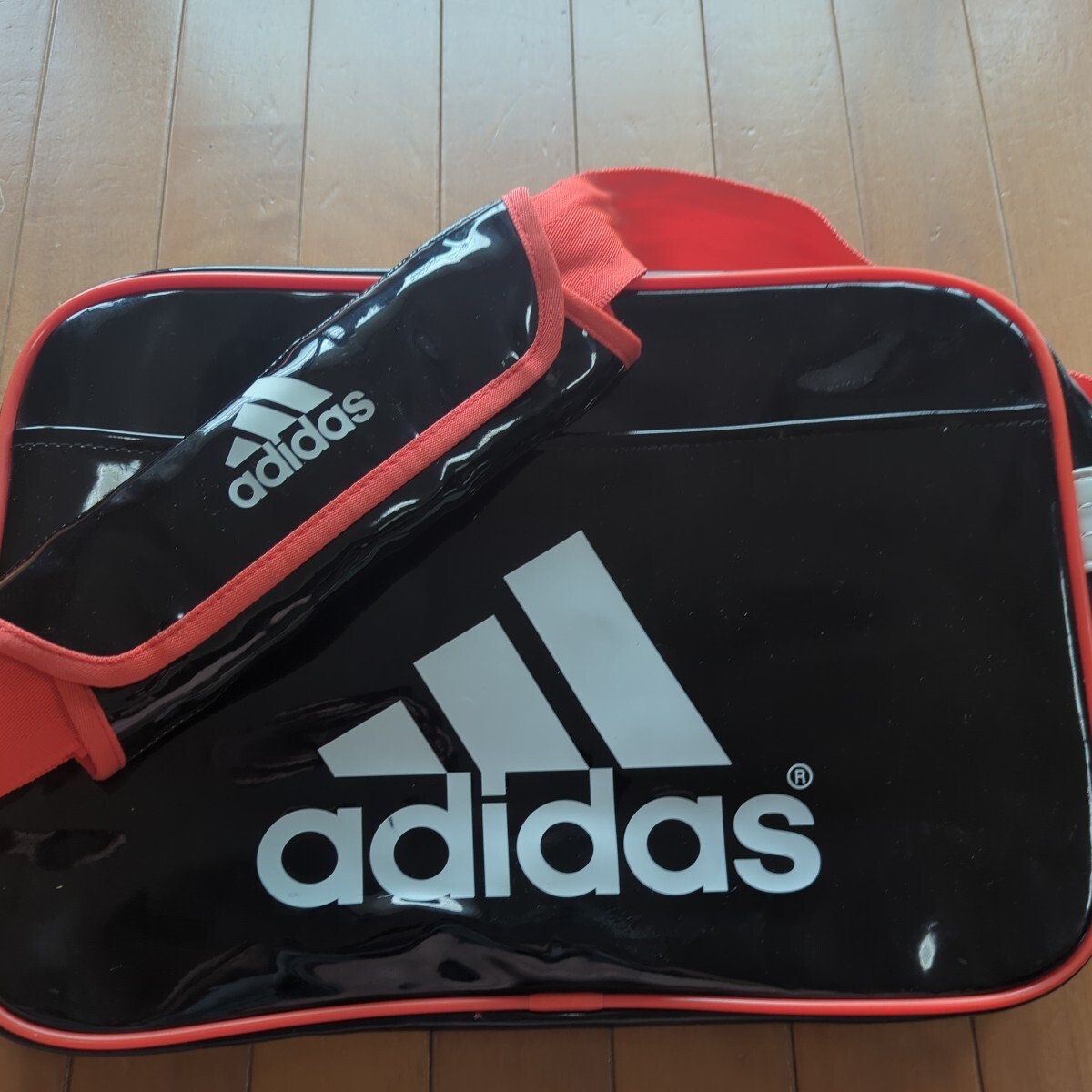  Adidas сумка на плечо эмаль сумка чёрный 