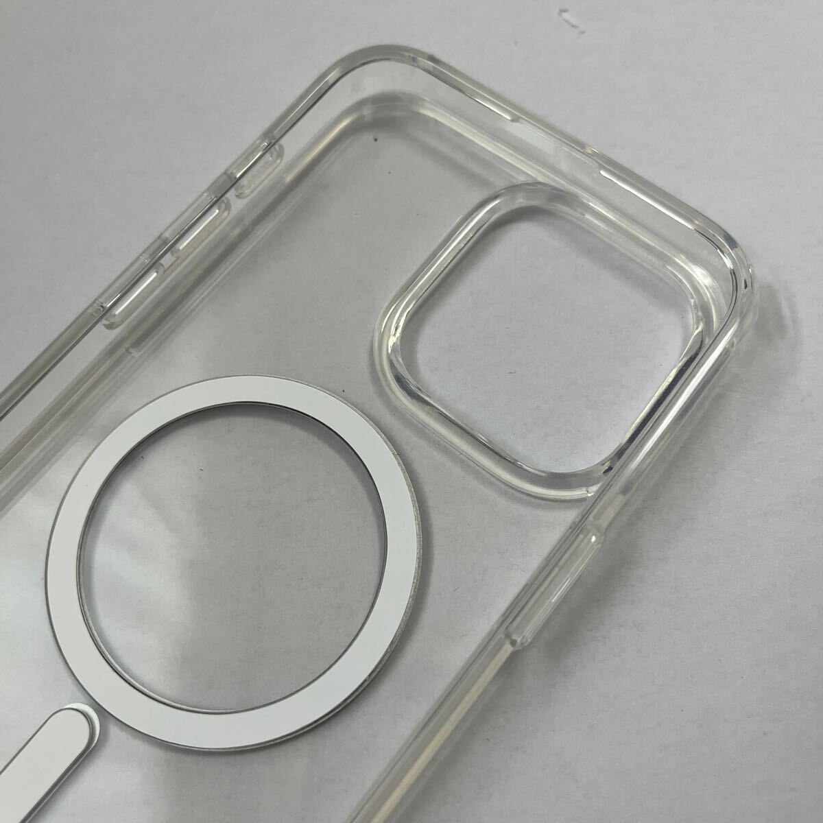 605p0113☆ SUPCASE iPhone 15 Pro Max ケース 6.7インチ 2023 MagSafe対応 背面透明 保護 クリアカバー ストラップホール 衝撃吸収
