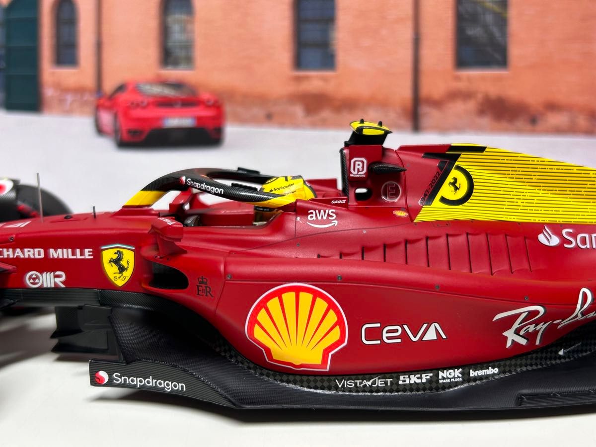 BBR 1/18 Ferrari F1-75 Monza GP #55 C.サインツ　フェラーリ　ミニカー