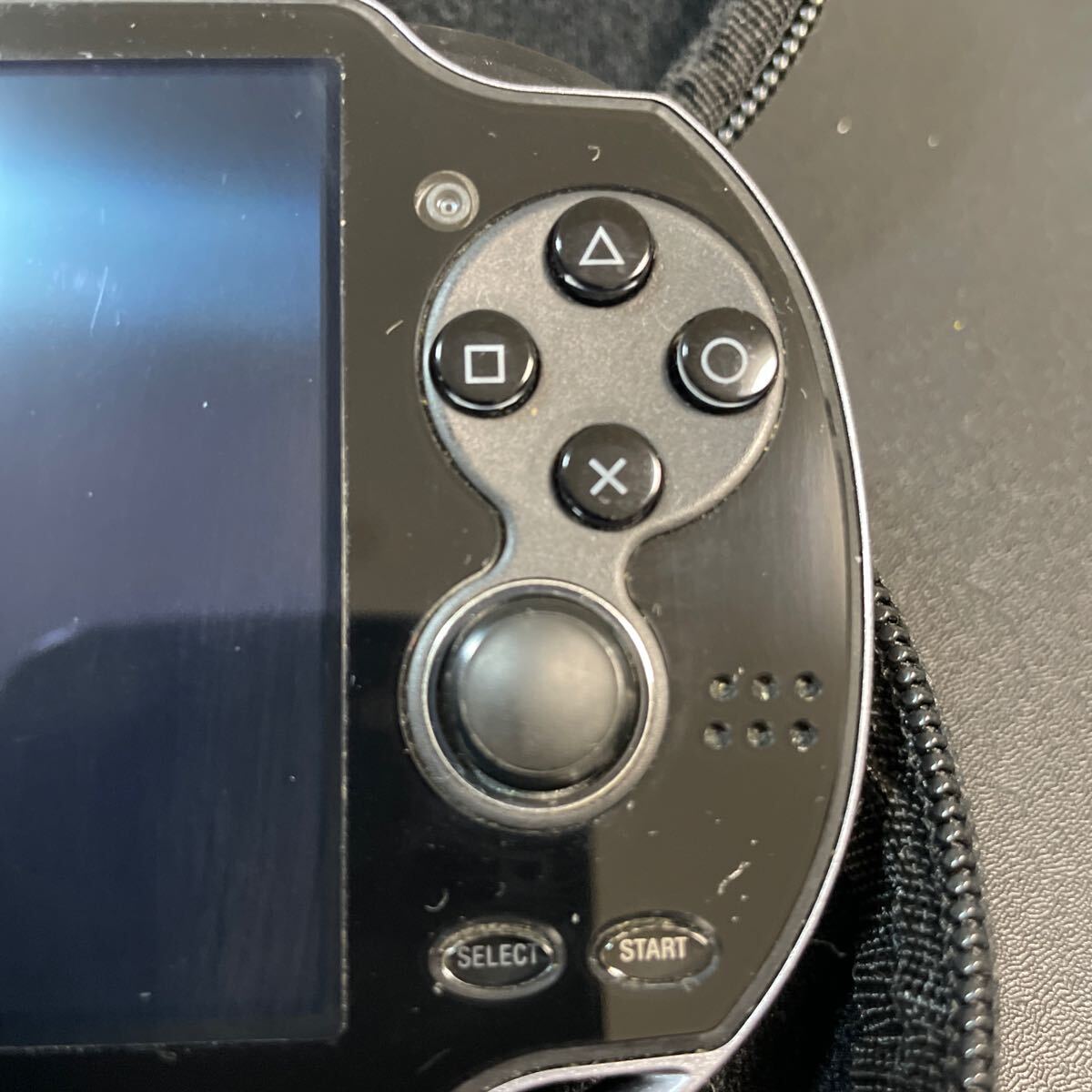 SONY PSVITA PCH-1100 3G WiーFiモデル (箱無し)の画像3