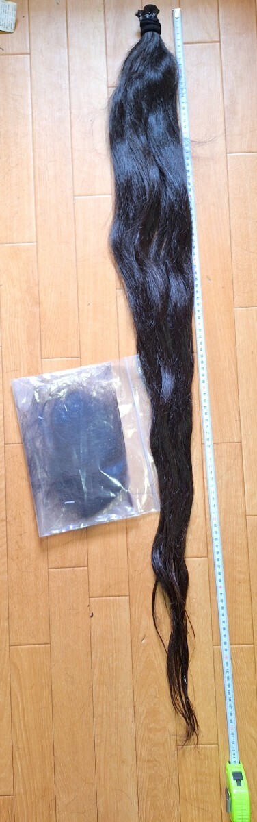 20代日本人女性、110cm、髪束、くず毛、髪の毛、人毛、ヘアドネーションの画像1