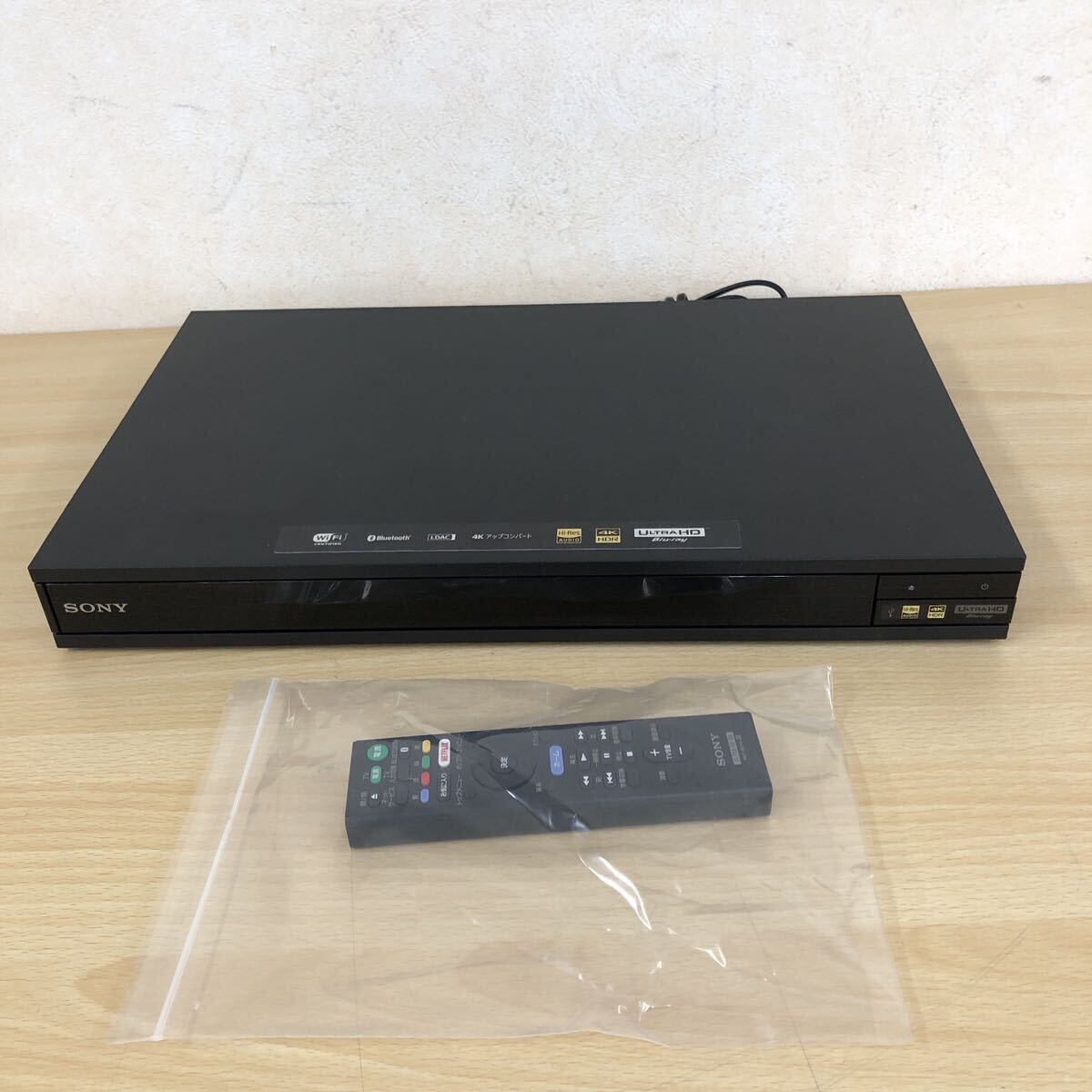 中古品 SONY ブルーレイディスクレコーダー/DVDプレーヤー UBP-X800 2017年製 リモコン付 箱無しBDレコーダー ・周辺機器・家電_画像1