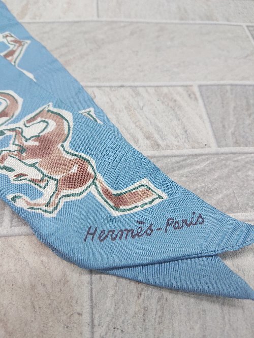 ◇ ◎ HERMES エルメス ツイリー 自由の馬 ホース柄 スカーフ 表記なし ブルー ブラウン レディース P_画像2