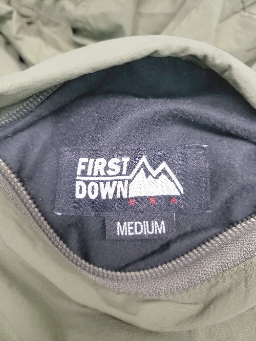 ◇ FIRST DOWN ファーストダウン リバーシブル ロゴ刺繍 長袖 ジャケット サイズM カーキ系 ライトベージュ系 メンズ P_画像3