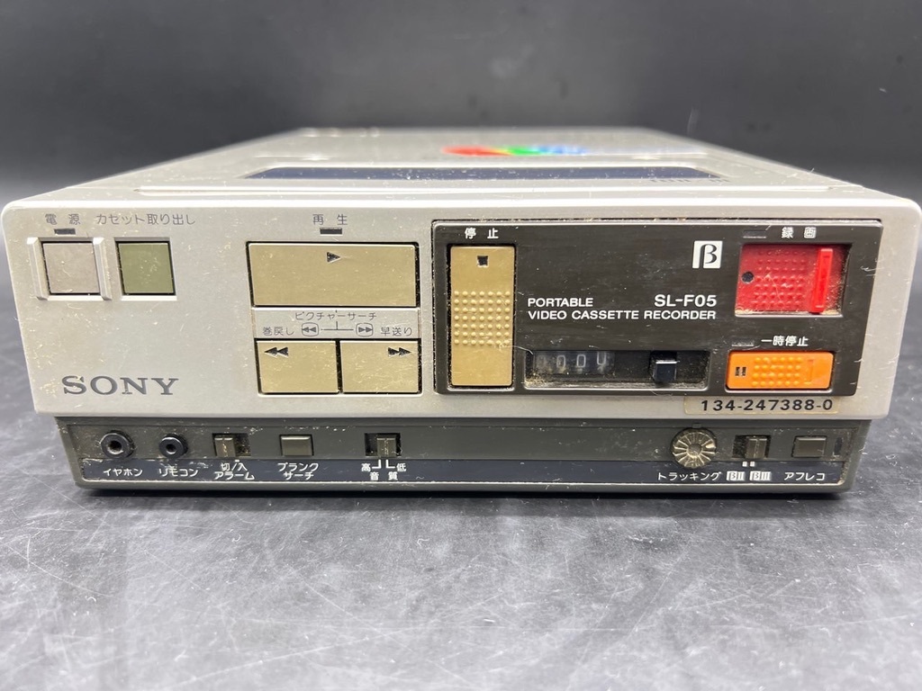 E22( junk )SONY Beta portable video deck SL-F05 Betamax retro 