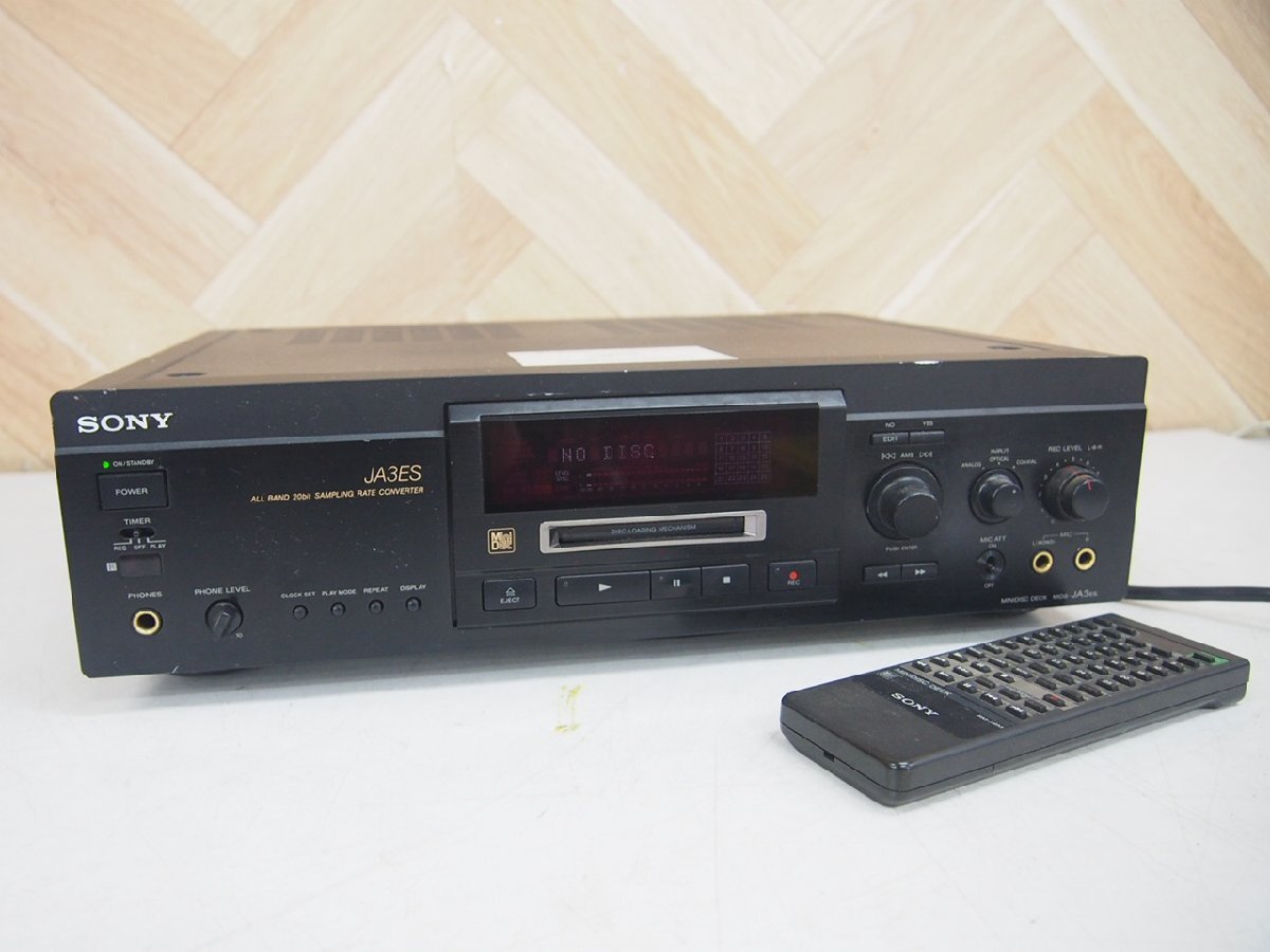 ☆【2K0508-2】 SONY ソニー MINIDISC DECK MDデッキ MDS-JA3ES 100V RM-D6M リモコン付 ジャンク_画像1