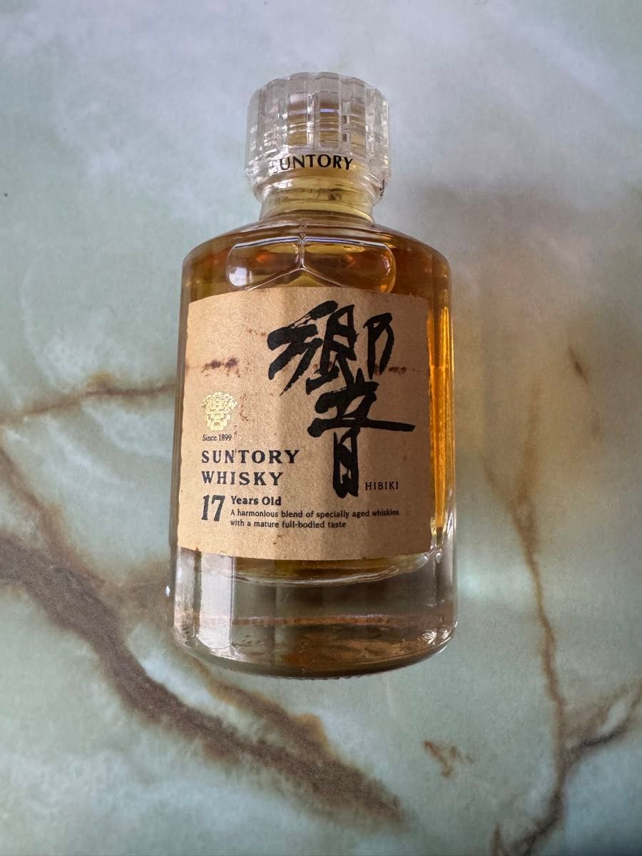 未開封】響 17年 ミニボトル 50ml 旧ラベル 骨董品 現状品 未開封】響 17年 ミニボトル 50ml 旧ラベル 骨董品 現状品