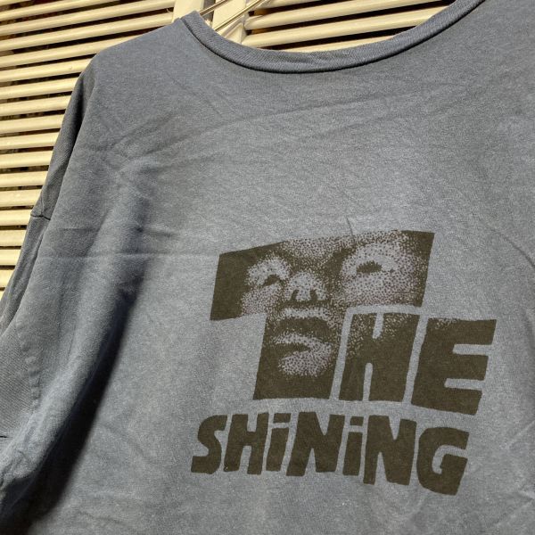 AGDI 1スタ 青 ムービー Tシャツ シャイニング SHINING ホラー 映画 90s 00s ビンテージ アメリカ 古着 ベール 卸 仕入れの画像1