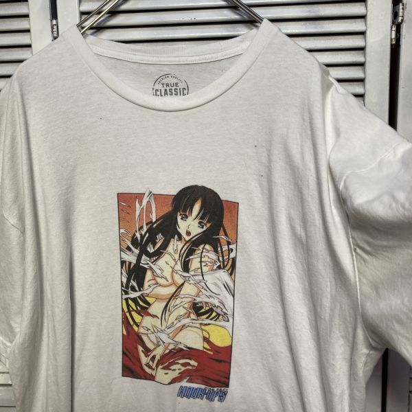 AGJA 1スタ 白 Tシャツ フックアップス セクシー ピンナップガール - 90s 00s ビンテージ アメリカ 古着 ベール 卸 仕入れ_画像4