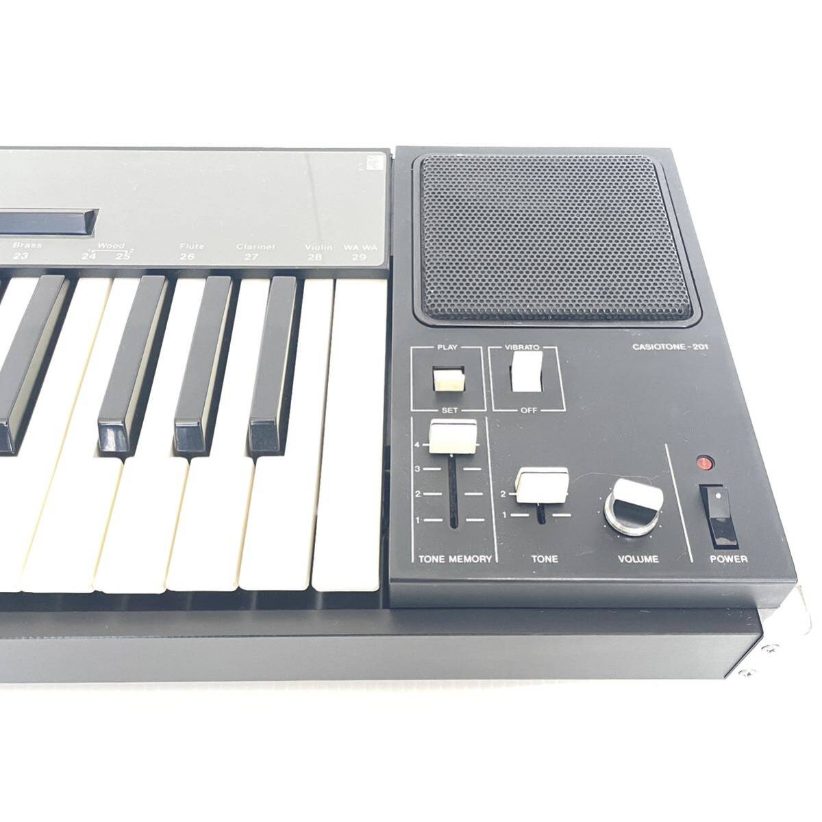  rare valuable first generation Casio tone 201 CASIOTONE keyboard synthesizer complete operation goods 49 keyboard Showa Retro gachi retro free shipping 