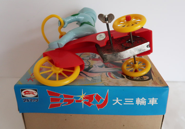  beautiful goods that time thing mirror man large tricycle dead stock goods * toy shop warehouse ..
