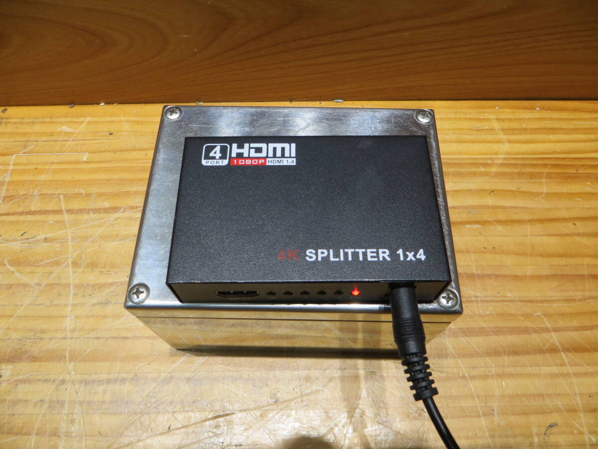 *S2262* 4ポート HDMIスプリッター 1080P HDMI1.4 4K SPLITTER 1x4 動作確認済み品中古#*_画像2