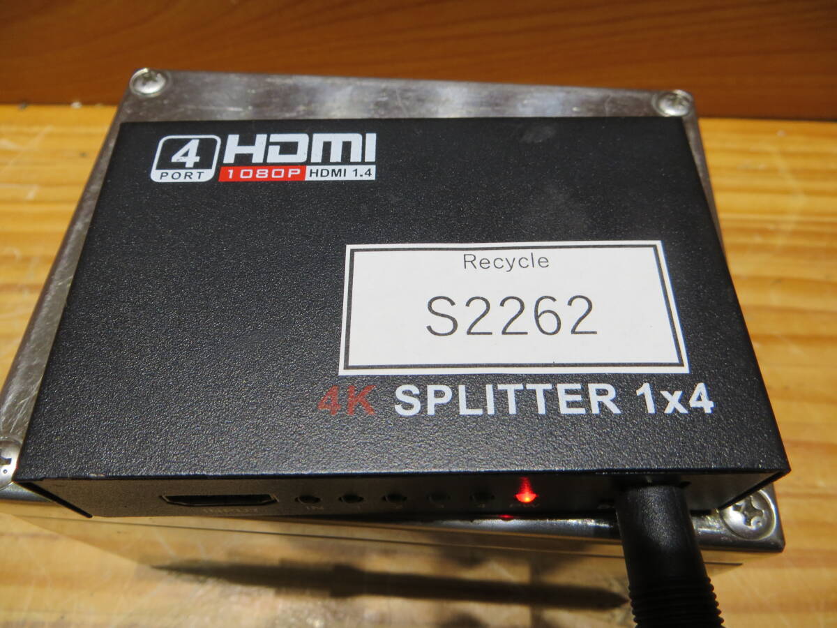 *S2262* 4ポート HDMIスプリッター 1080P HDMI1.4 4K SPLITTER 1x4 動作確認済み品中古#*_画像3
