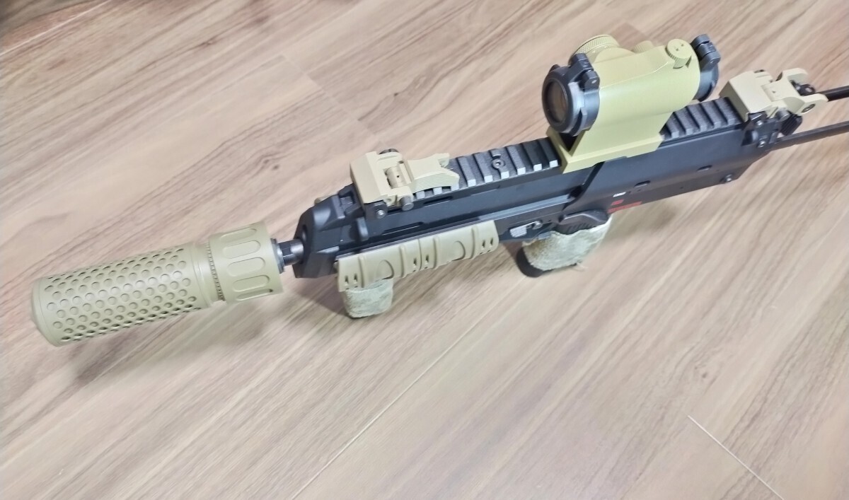 東京マルイ MP7A1 ガスブローバック(自己流タクティカルカスタム 東京マルイ MP7A1 ガスブローバック(自己流タクティカルカスタム