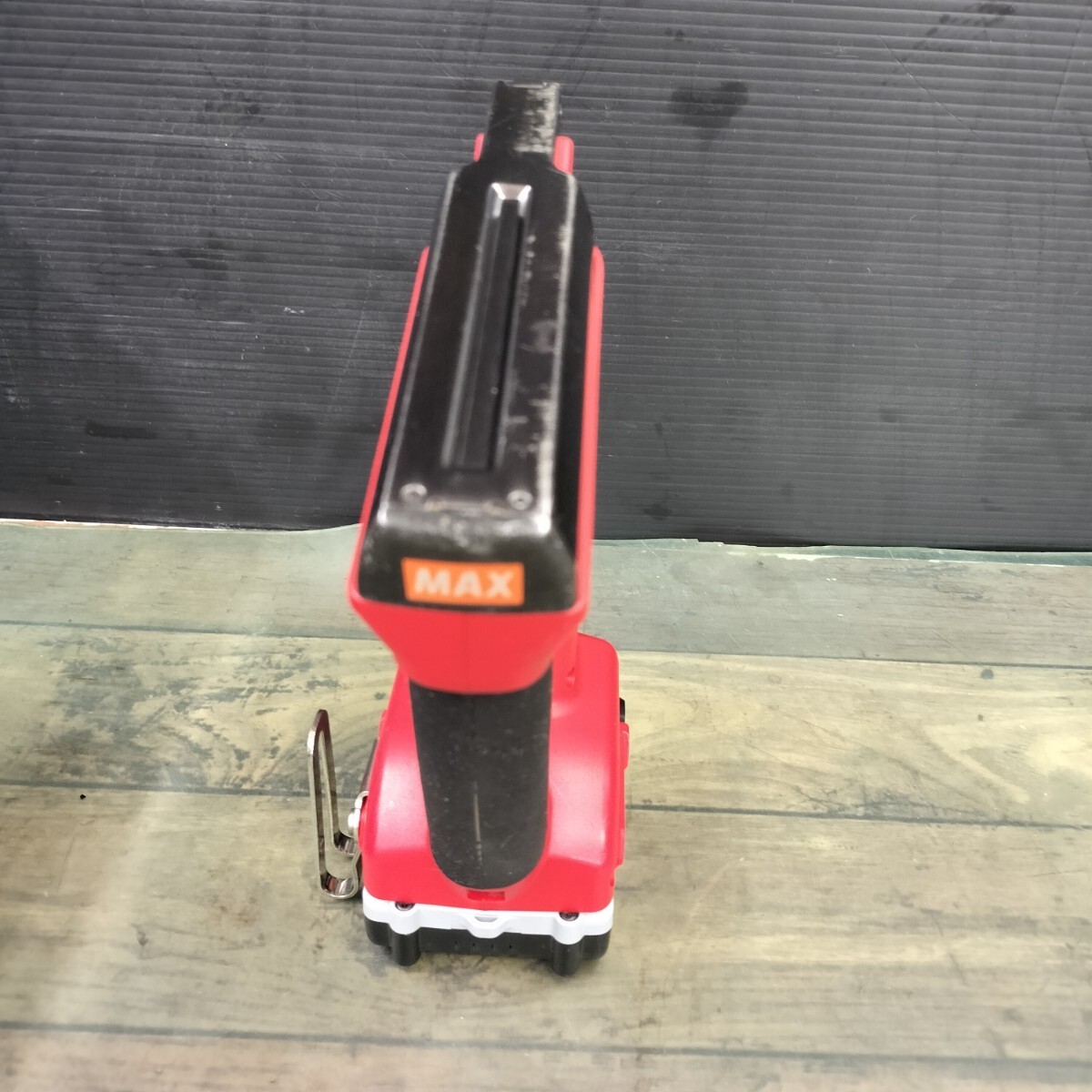 【中古品】 マックス(MAX) コードレスタッカー TG-ZB-BC/40A 【代引きOK】_画像5