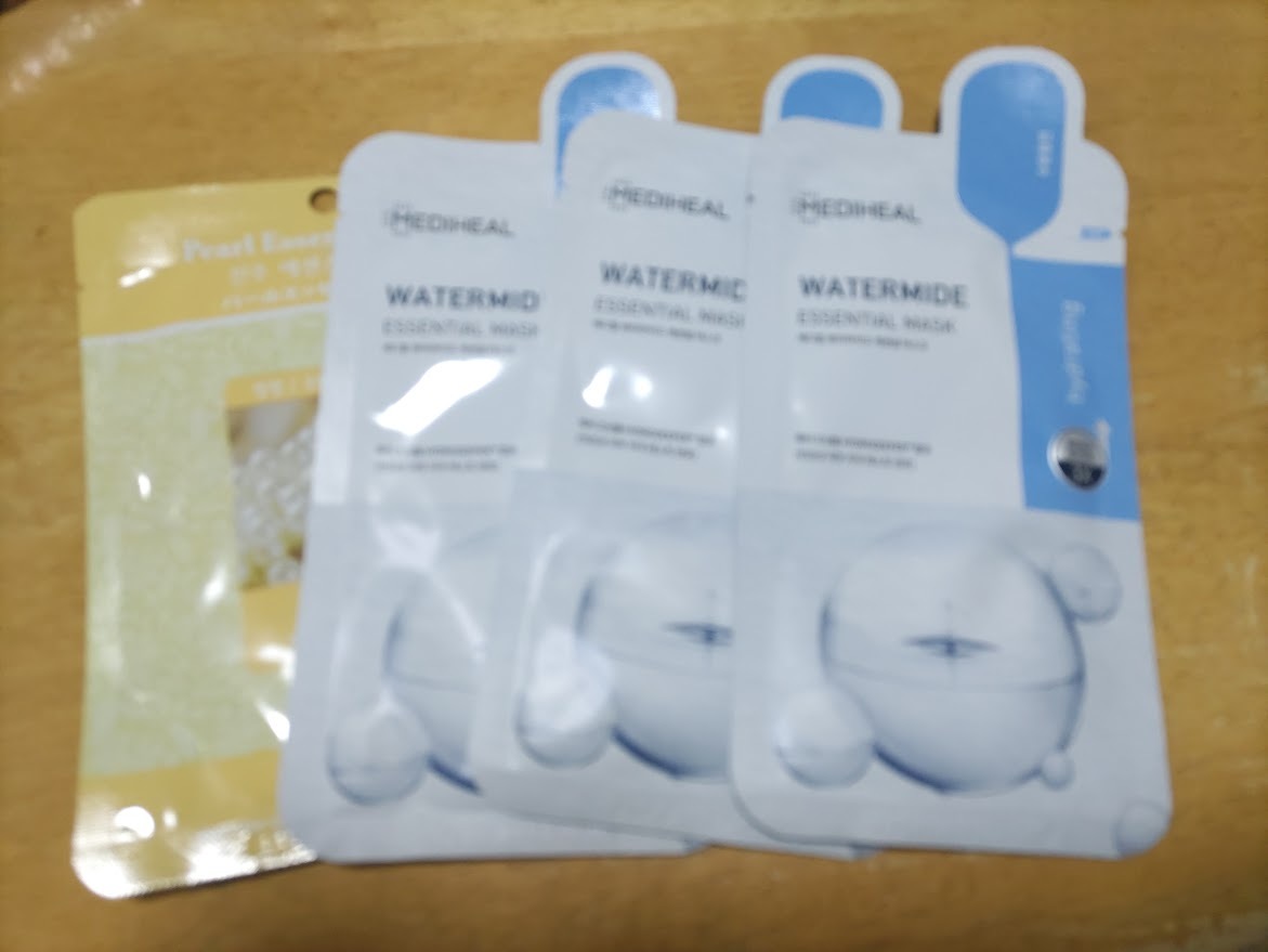 ★MEDIHEAL WATERMIDE ESSENTIAL MASK　３枚＋おまけ★未使用_画像1