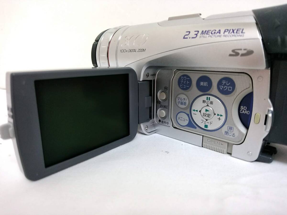 【ジャンク品】Panasonic パナソニック NV-GS200K デジタルビデオカメラ/付属品あり/高画質3CCDカメラシステム/液晶モニター/04OM051102-8_画像3