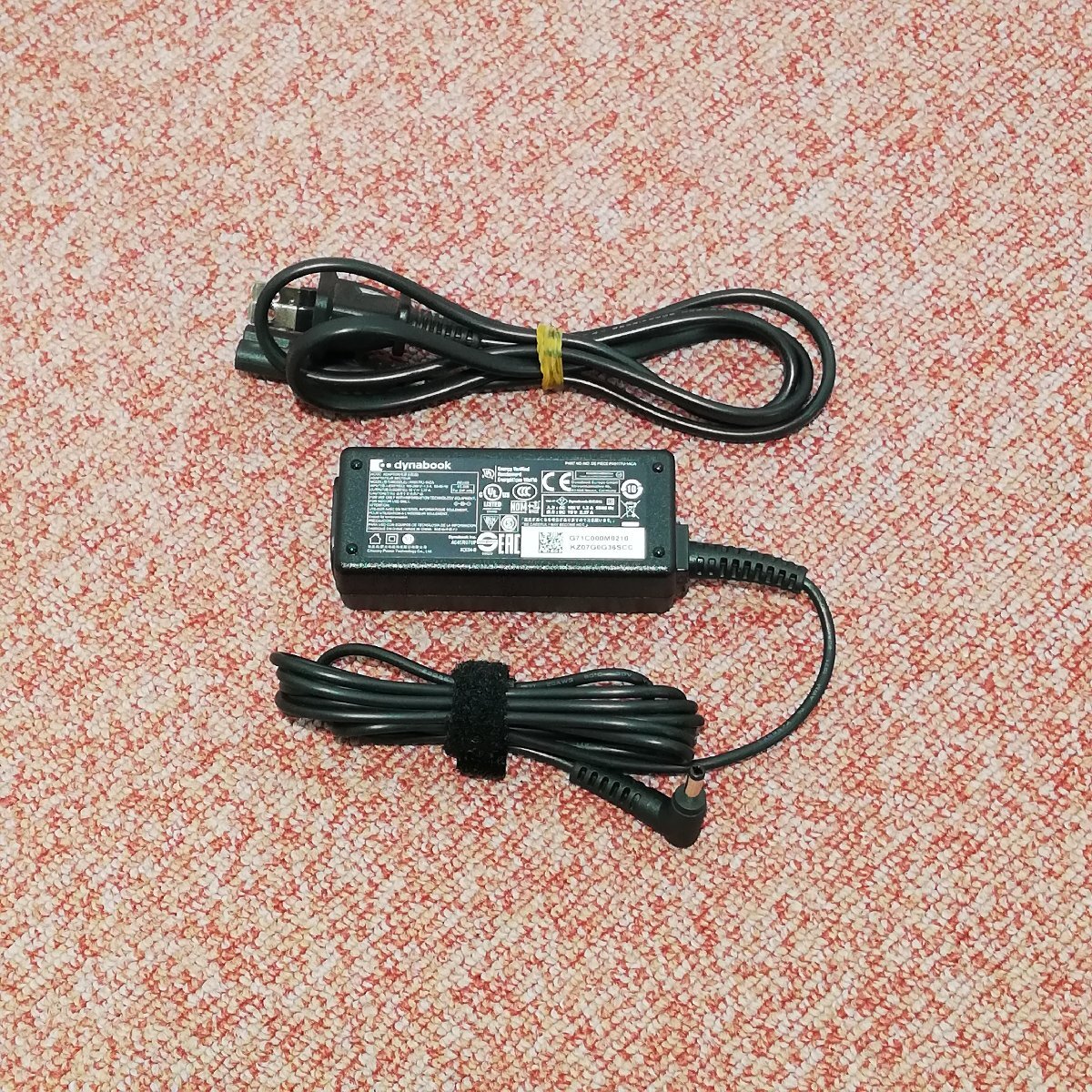 東芝 Toshiba Dynabook AC ADAPTER PA5177U-1ACA 19V~2.37A 外径約4.0mm 内径約1.7mm 動作保証_出品写真転用