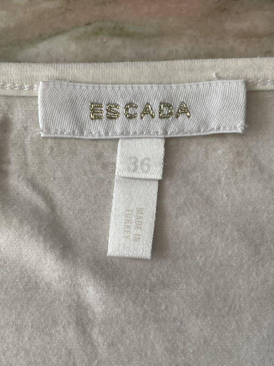 エスカーダ 38 ストレッチ　上質素敵Tシャツ_画像4