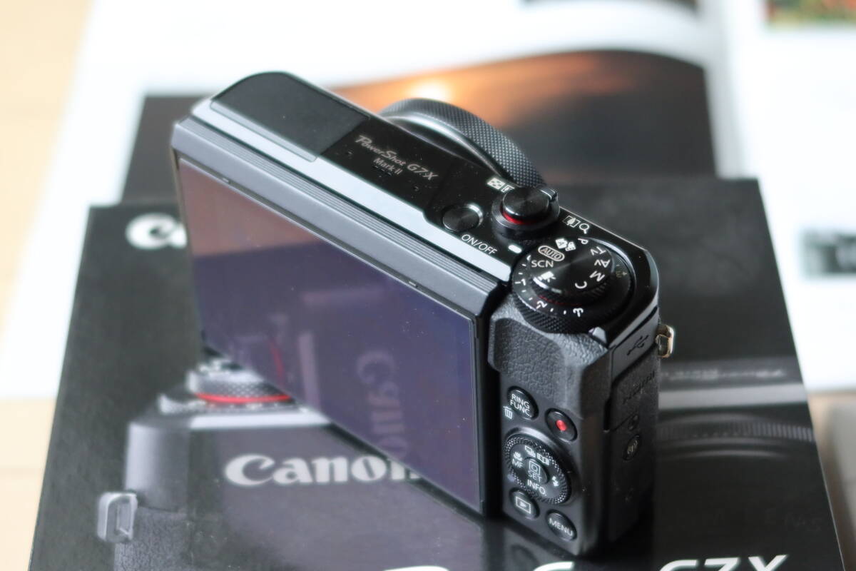 Canon PowerShot G7X Mark Ⅱ （美品・付属品全て有り・カタログ付き）の画像3