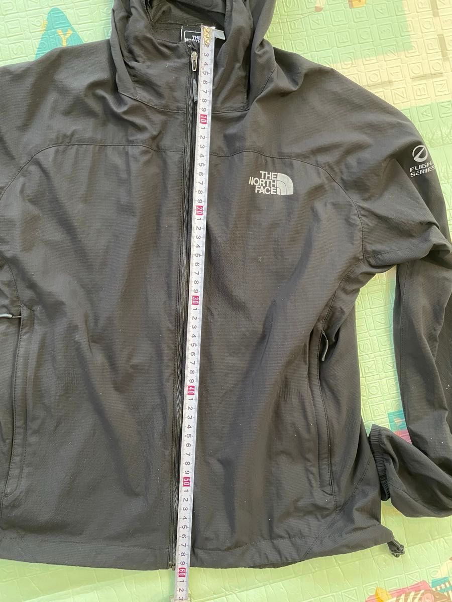 ノースフェイス THE NORTH FACE ウインドブレーカー　パーカー　ジャージ