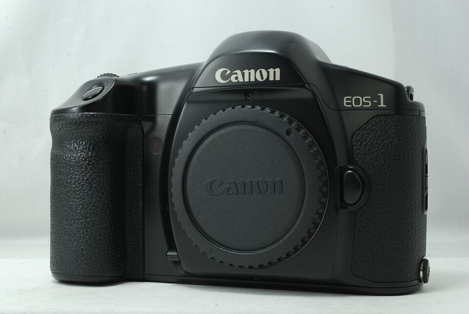 Canon EOS-1 35mm SLR Film Camera Body Only SN172368の画像1