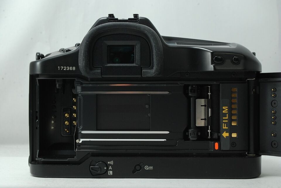 Canon EOS-1 35mm SLR Film Camera Body Only SN172368の画像7