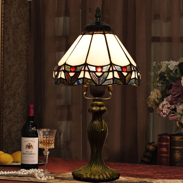 新品●ティファニー ランプ 照明 ステンドランプ ステンドグラス アンティーク 花柄 レトロ 家具 置物 飾り物 豪 卓上デスクテーブの画像3