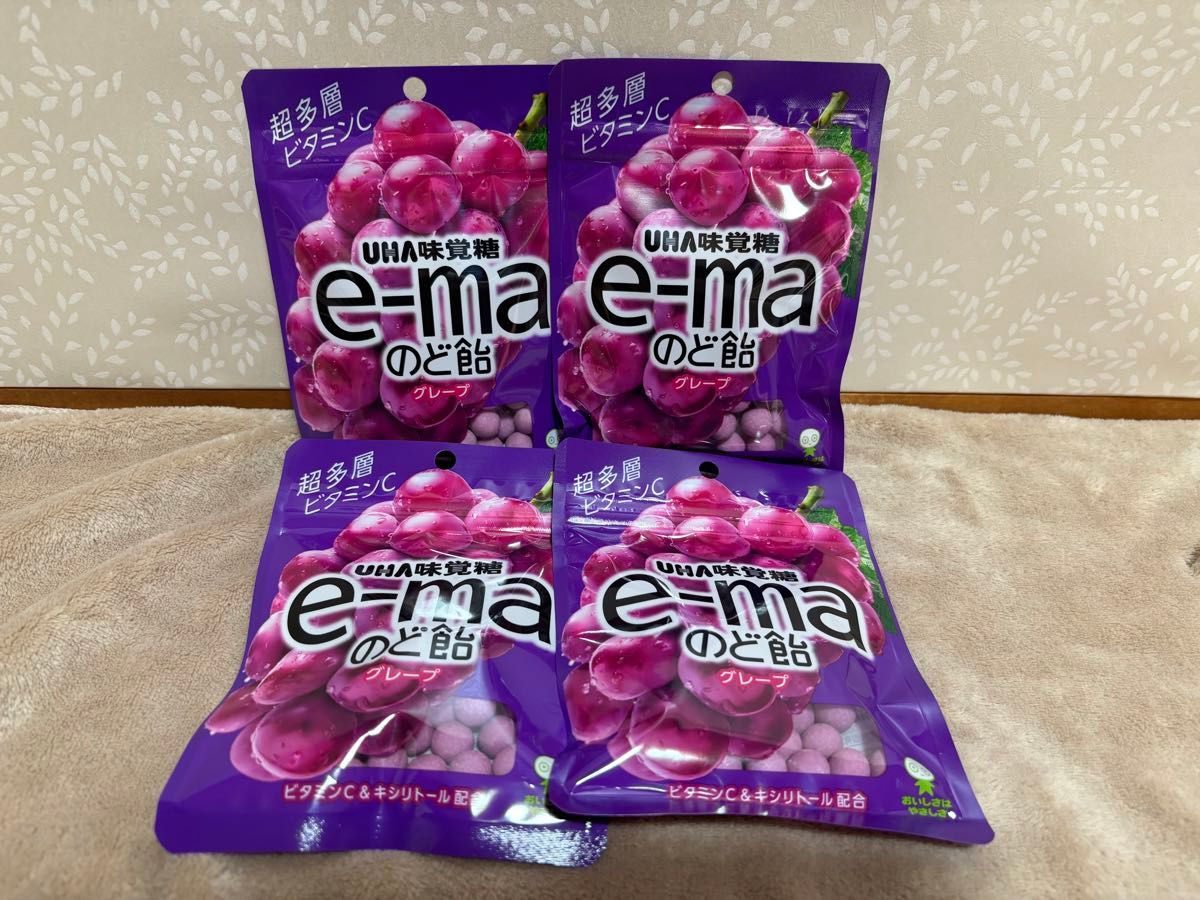 ＵHA 味覚糖　e-maのど飴 グレープ　50g 4個