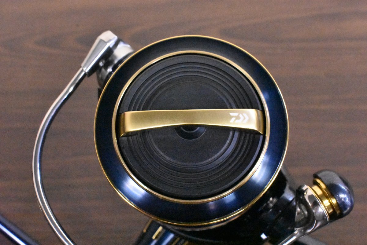 未使用品☆1】ダイワ 23 ソルティガ 6000-XH スピニングリール 未使用品☆1】ダイワ 23 ソルティガ 6000-XH スピニングリール